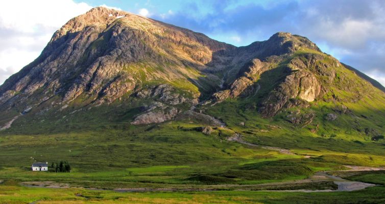 Altnafeadh-cottage-&-Buachaille-Etive-Mor