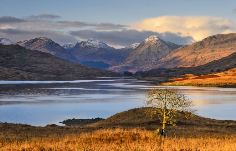 View-of-Arrochar-Alps-from-above-Inversnaid