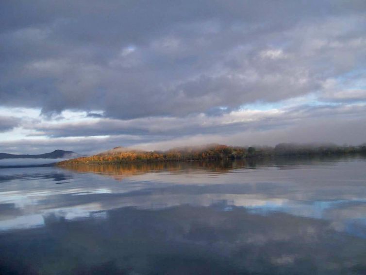 misty-view-of-loch-lomond-from-milarrochy