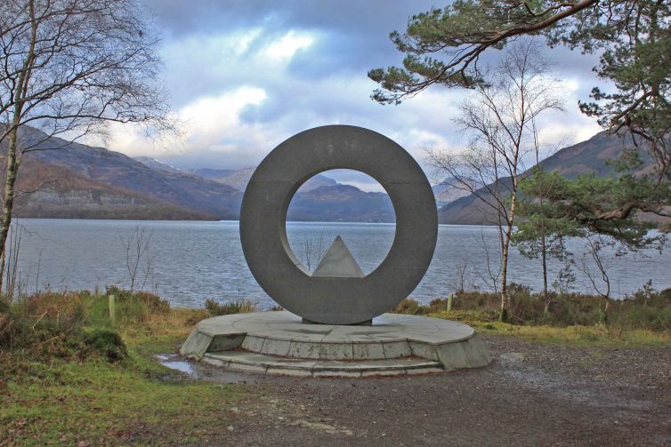 memorial-at-rowardennan