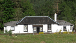 Taransay B&B white cottage