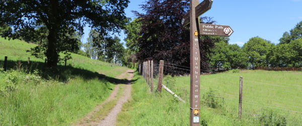 Signpost at edge of Carbeth