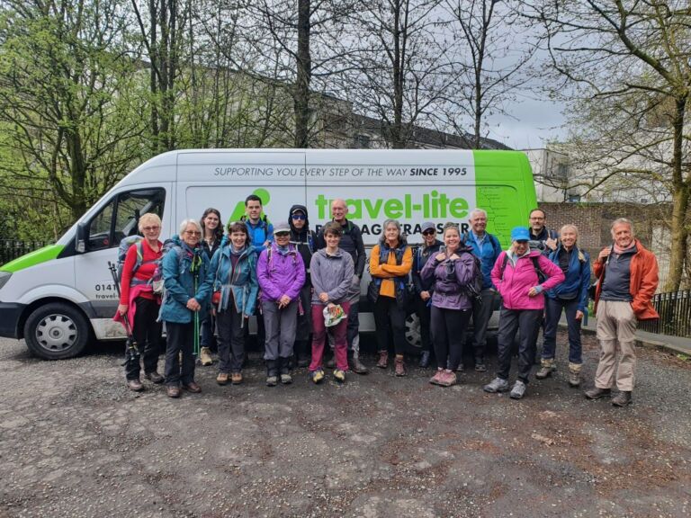 Travel lite Happy Hikers 768x576