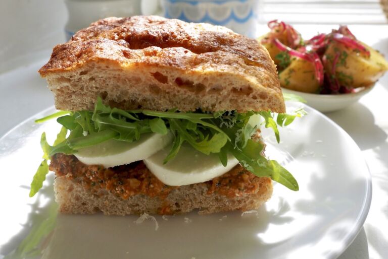 Screenshot 2023 06 06 at 20.38.59 Large 768x514