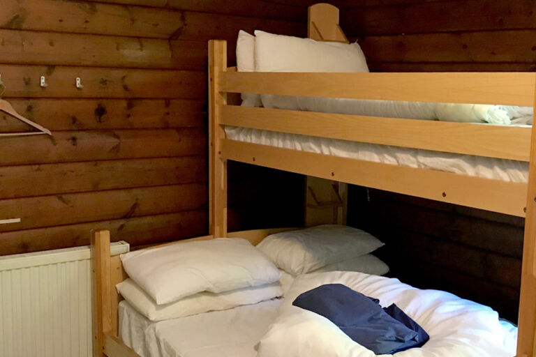 Glencoe Bedroom 1 768x512