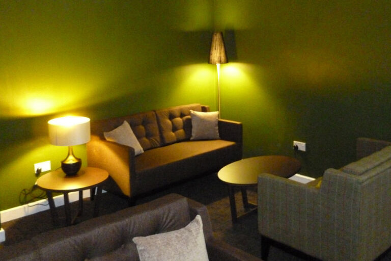 Glencoe Small Lounge 768x512