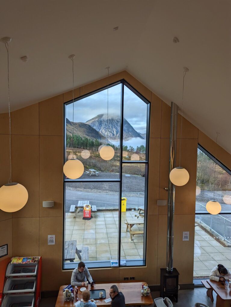 PXL 20221129 120221076 768x1020