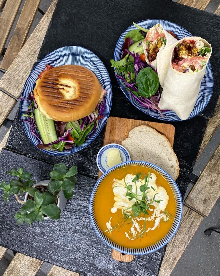 62DD4FE9 DF27 4874 B3BA 01F8C1EC82CA 768x960