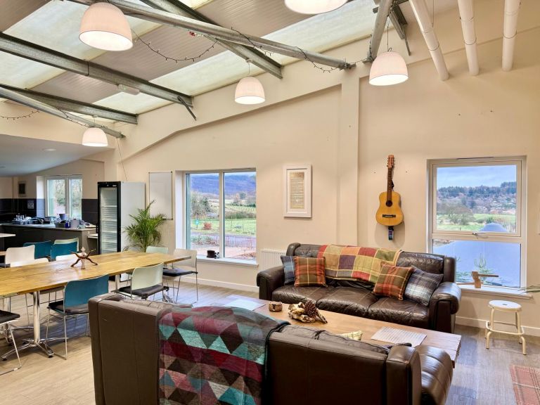 IMG 20241113 WA0010 768x576