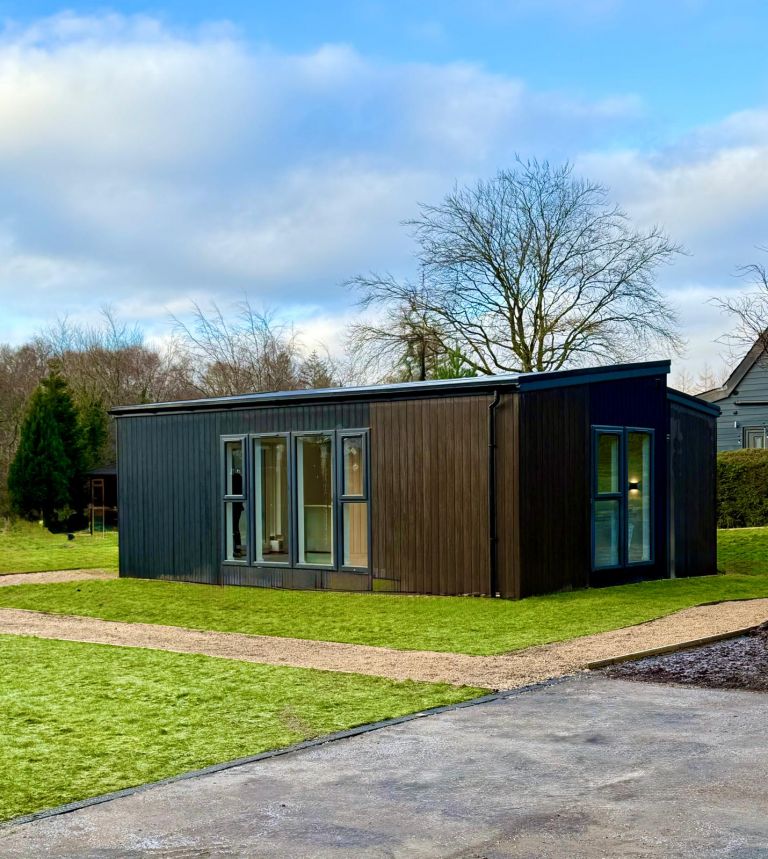 Studio exteranal Copy 768x859